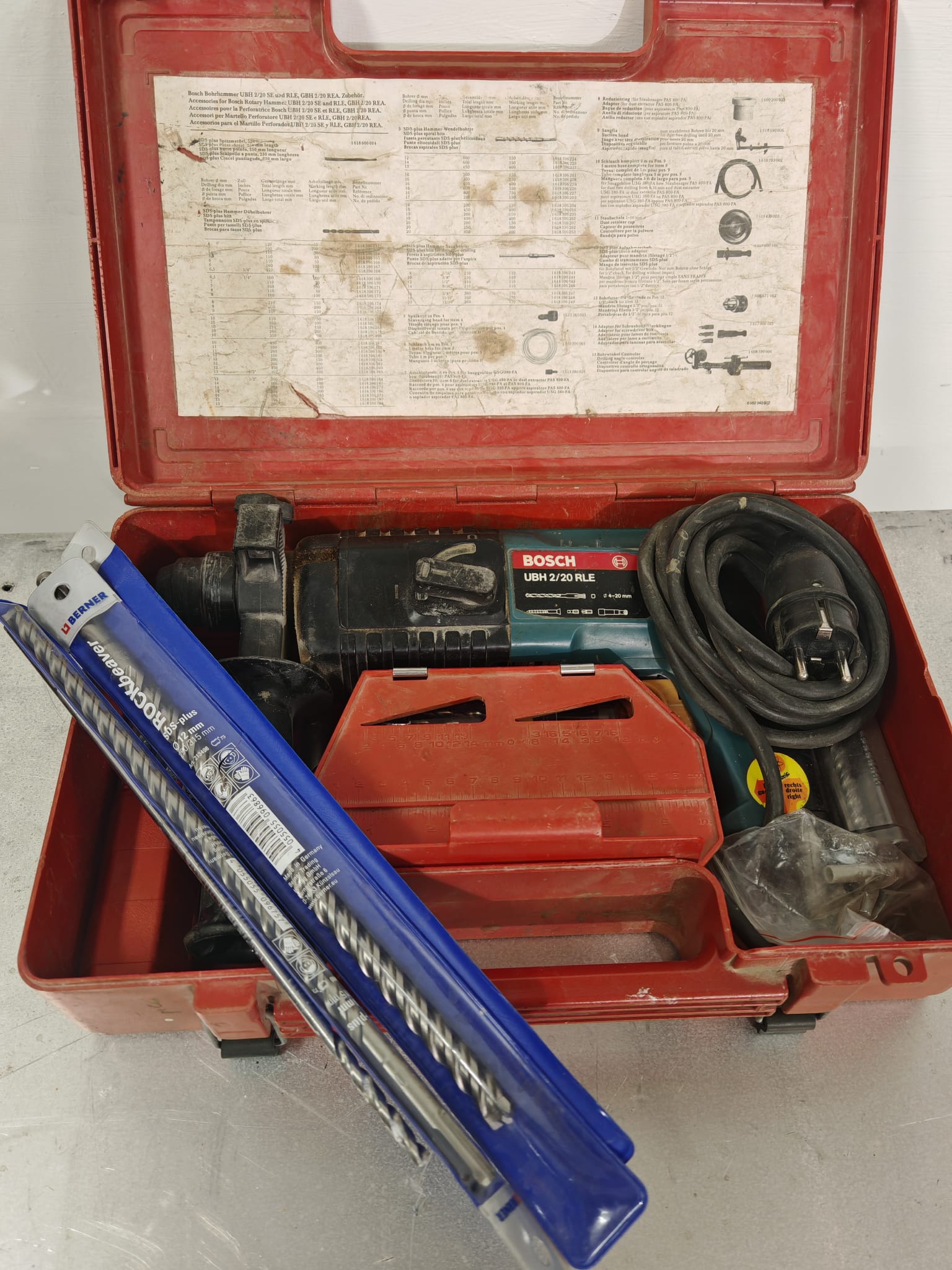 Tehokas iskuporakone SDS-istukalla