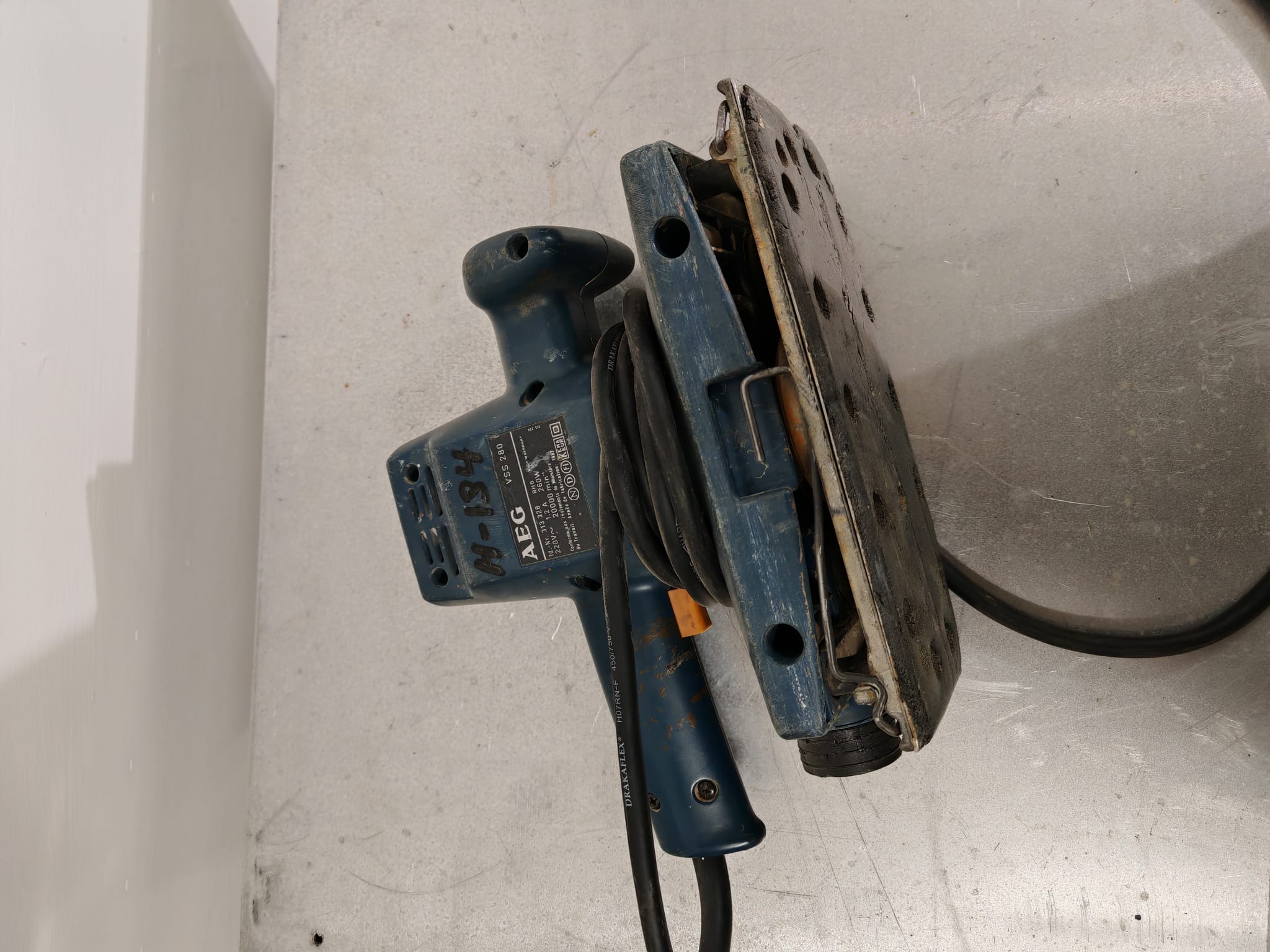 230v Tasohiomakone vuokralle