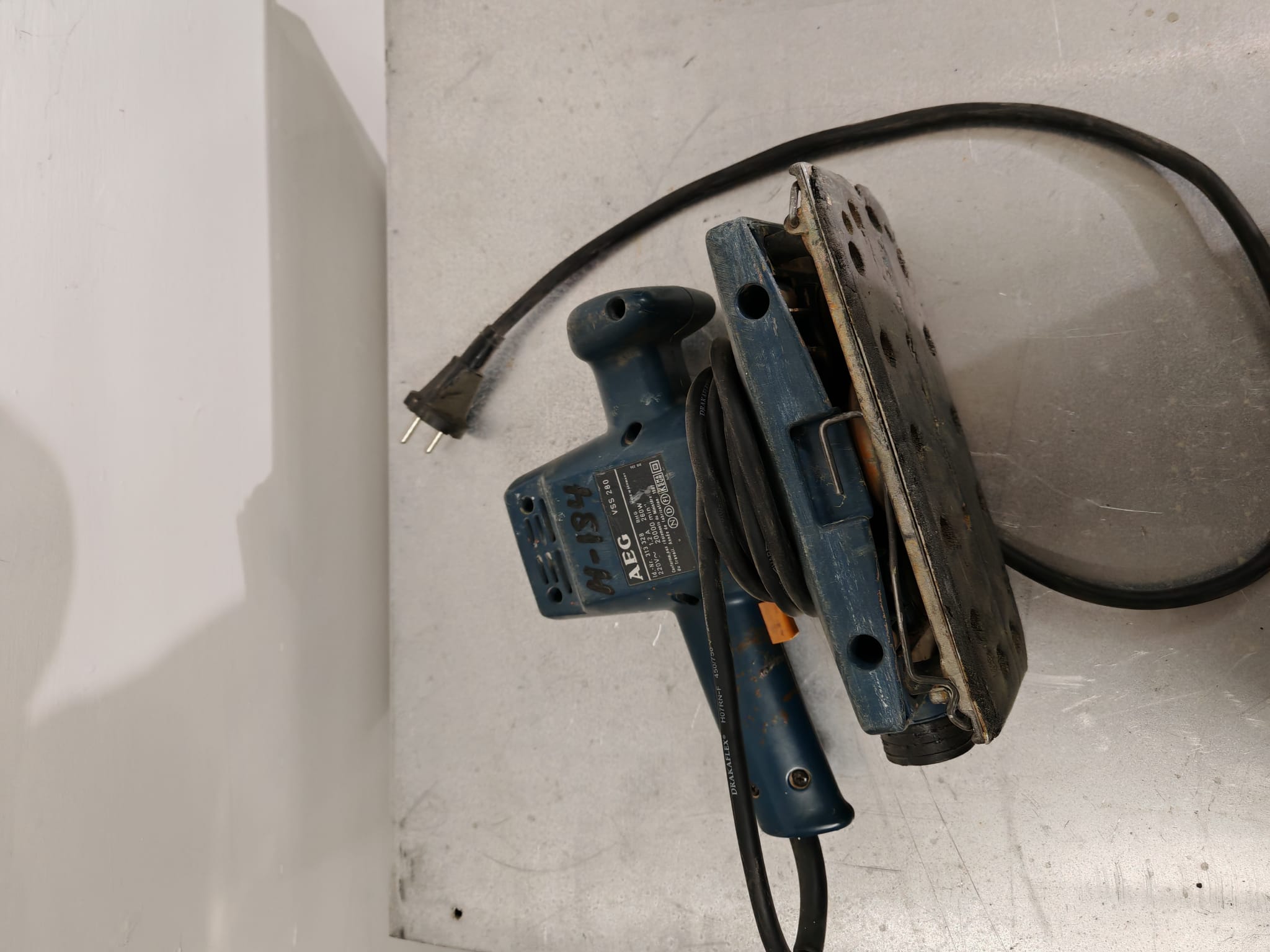 230v Tasohiomakone vuokralle