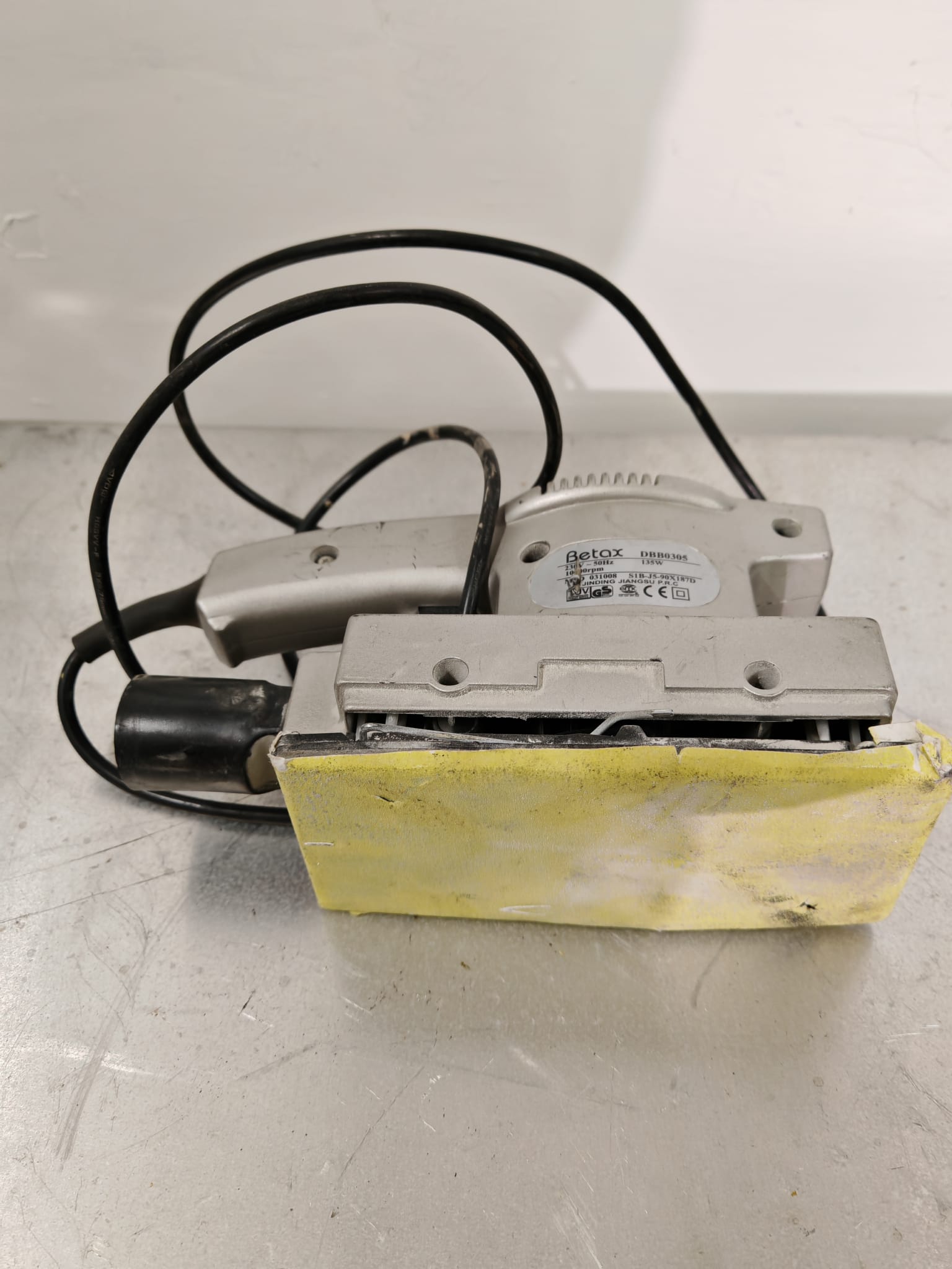 230v Tasohiomakone vuokralle