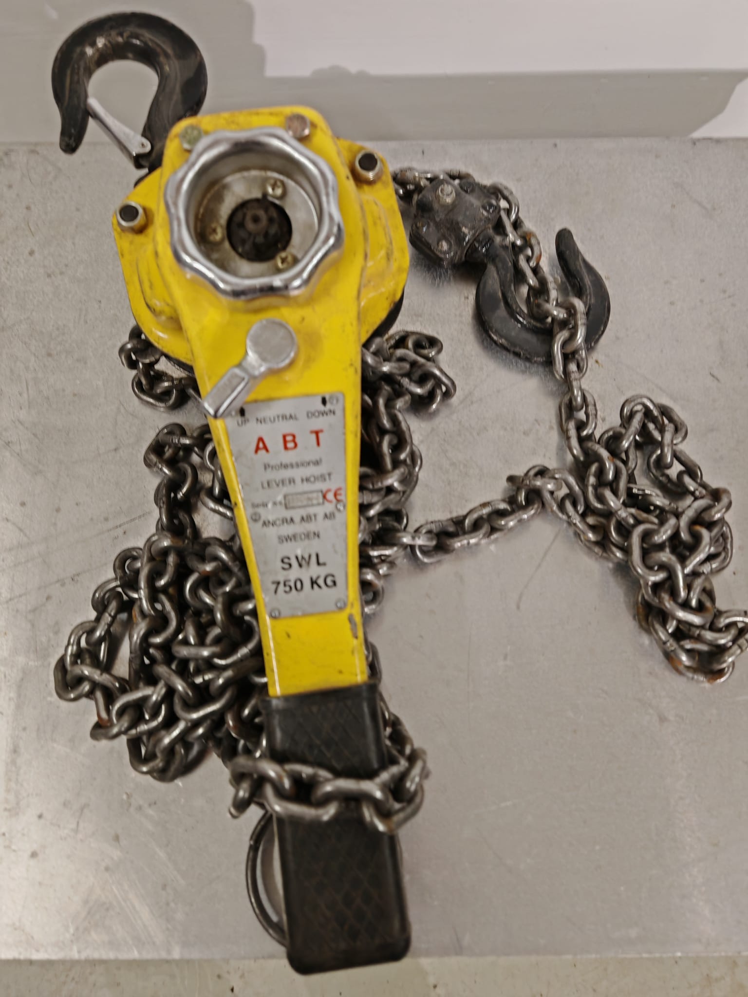 Ketjuviputalja 750 kg vuokralle