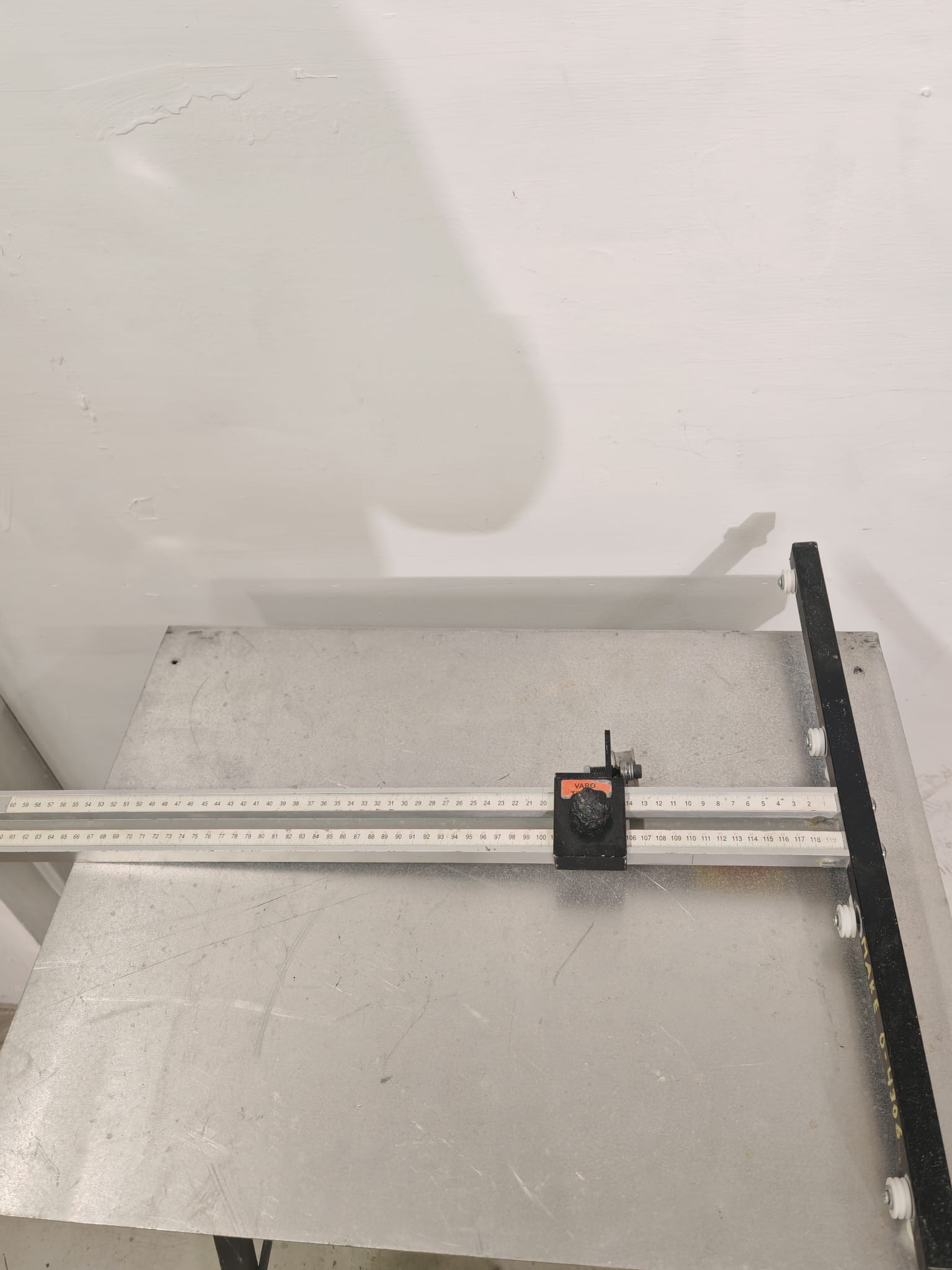 Kipsilevyleikkuri vuokralle