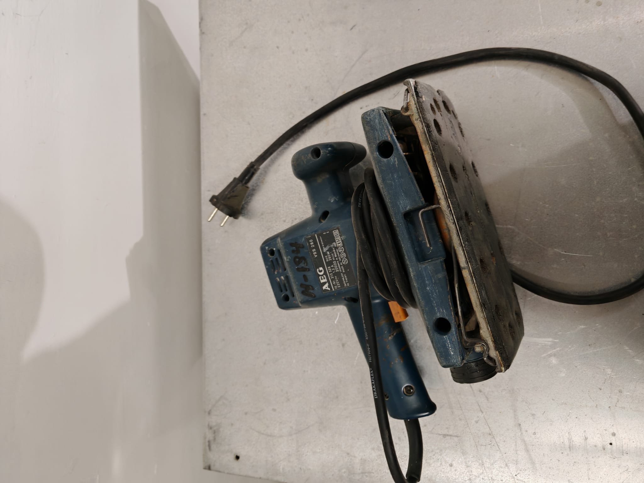 230v Tasohiomakone vuokralle