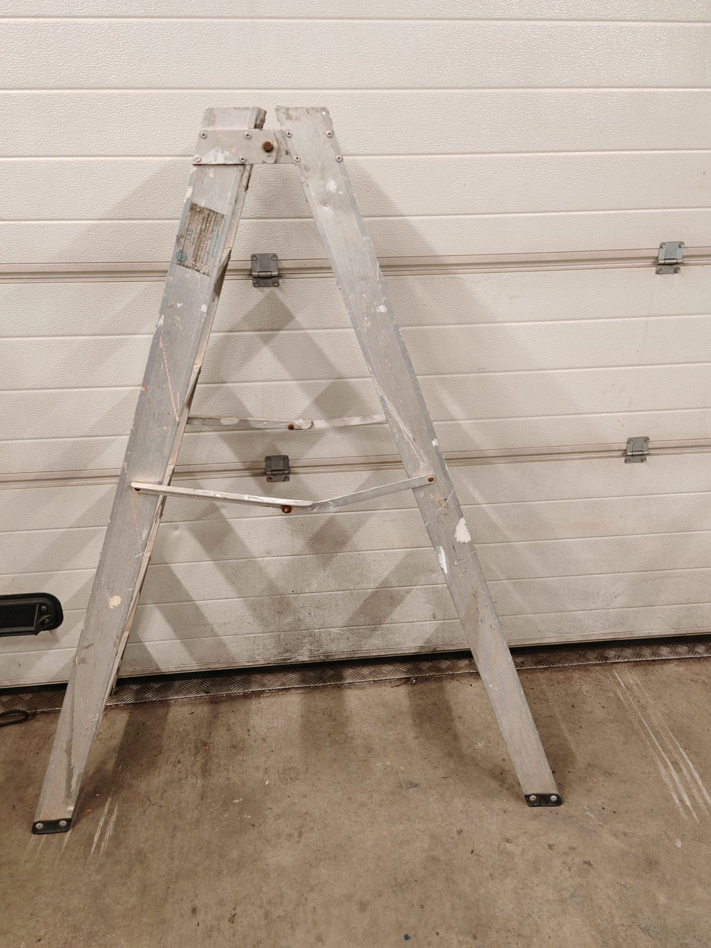 150 cm tikkaat vuokralle