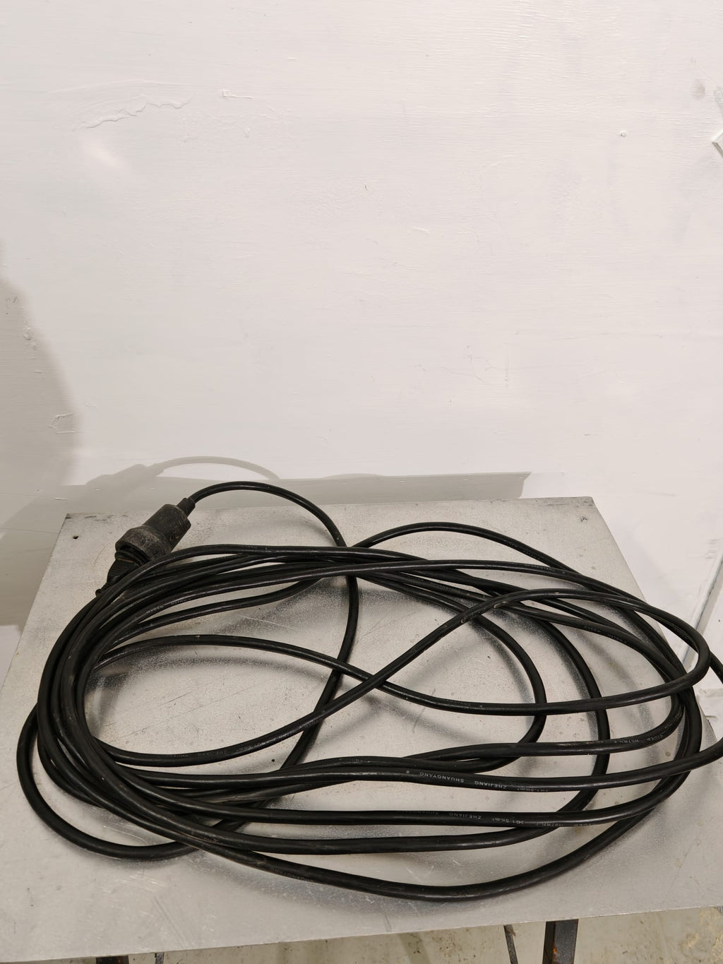 230v Jatkojohto vuokralle