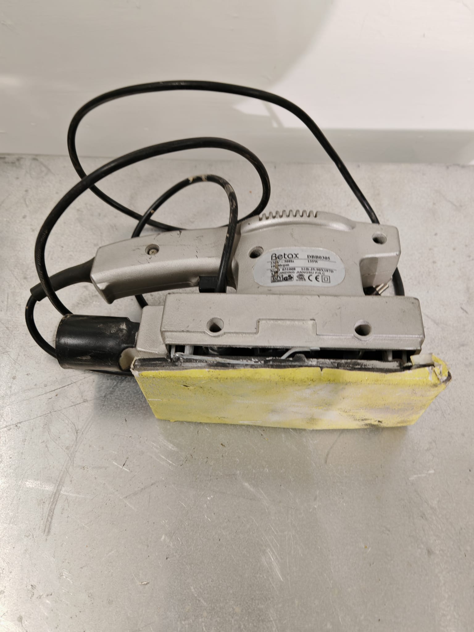 230v Tasohiomakone vuokralle